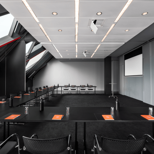 http://Meeting%20Room%20Eiffel%20Garnier