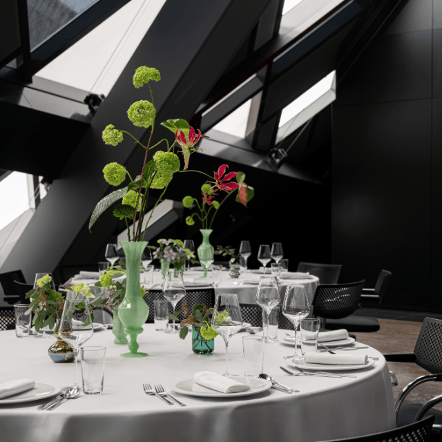 http://Meeting%20Room%20Bag%20Food