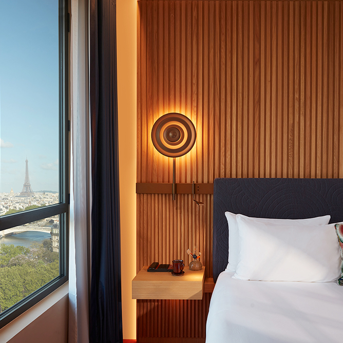 Bedroom with view of the Eiffel tower
